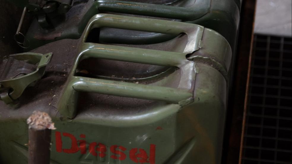 Rund 100 Liter Kraftstoff wurden aus dem Baufahrzeug gestohlen. © Symbolfoto: pixabay