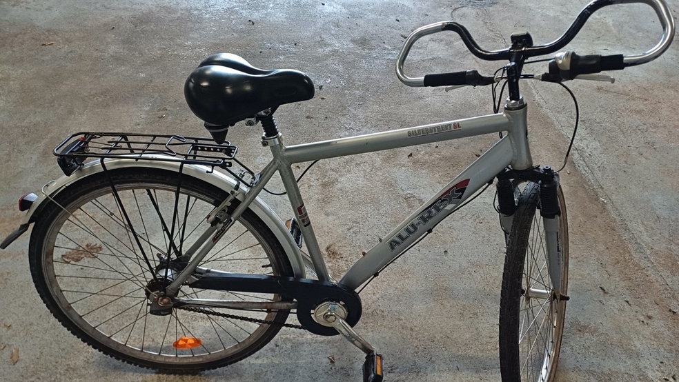 Dieses Fahrrad wurde in Leer gestohlen, der Eigentümer wird gesucht.  © Polizei