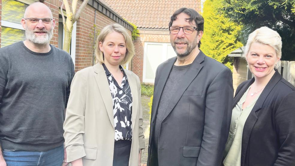 Pflegedienstleiter (ambulante Pflege) Rainer Gottwald, neue Geschäftsführerin Dalien Stomberg, ausscheidender Geschäftsführer Thomas Jäckel und Manuela Hansen, Pflegedienstleiterin (Tagespflege).  © Foto: privat