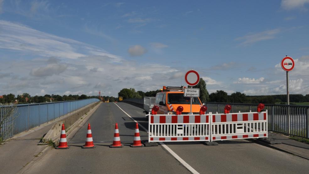 Die Ledabrücke in Leer soll bald erneuert werden. © Wolters