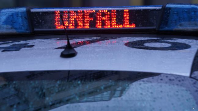 Unfall auf Kreuzung: Zwei Frauen verletzt