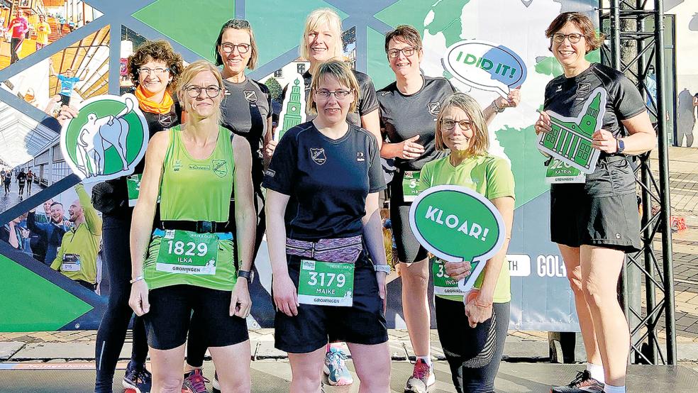 Anely Bonk (von oben links), Heidi Meints, Ute Schmidt, Marianne Huisinga, Katrin Daalmeyer sowie Ilka Schmidt (von unten links), Meike Handwerker von der LG Stapelmoor und Anke Schrader aus Leer liefen den Urban Trail in Groningen.  © Foto: privat