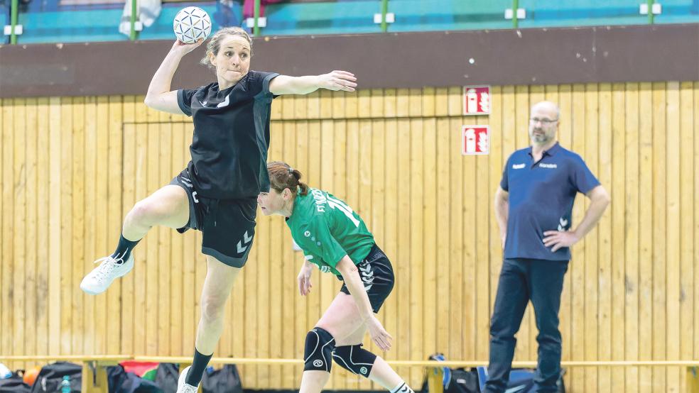 Janina Galitschkin (hier gegen Oldersum) war eine der wenigen Spielerinnen, die in beiden Partien spielen konnte.  © Foto: Jungeblut