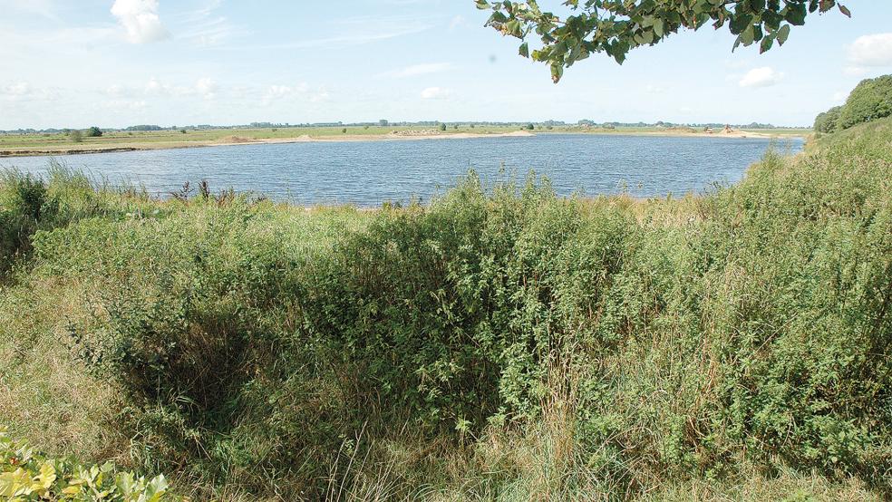 Noch wird in Boen Sand abgebaut. Damit wird voraussichtlich Ende des Jahres Schluss sein, sodass anschließend der Badesee eingerichtet werden kann.  © Archivfoto: Szyska