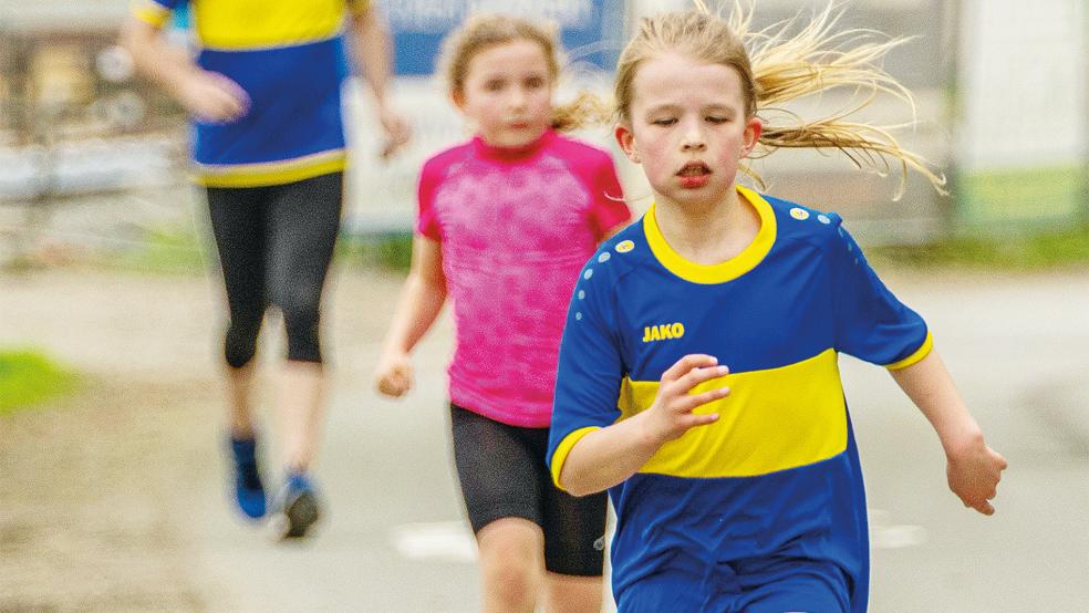 Die zehnjährige Lea Jansen zeigte sich im Trainingslager der Leichtathleten des TuS Weener topfit.  © Foto: Jungeblut