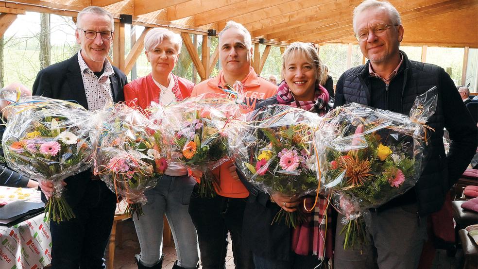 Die Ehrung der Deutschen Meister (von links): Hermann Nagel, Anita Hippen, Andreas Hippen, Sabine Eggerking und Gerard Jakubowski.  © Fotos: privat