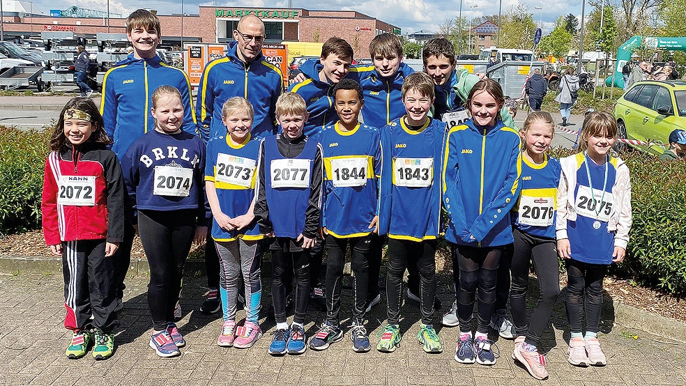 Die Leichtathletik-Abteilung des TuS Weener war beim Citylauf in Papenburg zahlreich und vor allem jung im Durchschnittsalter vertreten.  © Fotos: privat