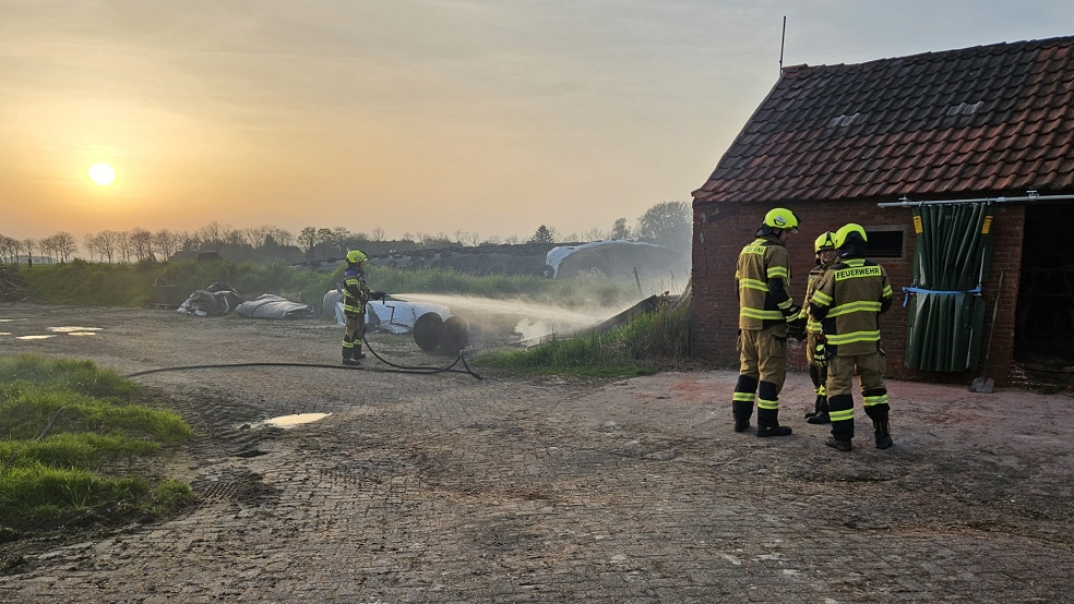 Die Feuerwehr löschte einen Brand. © Feuerwehr Jemgum