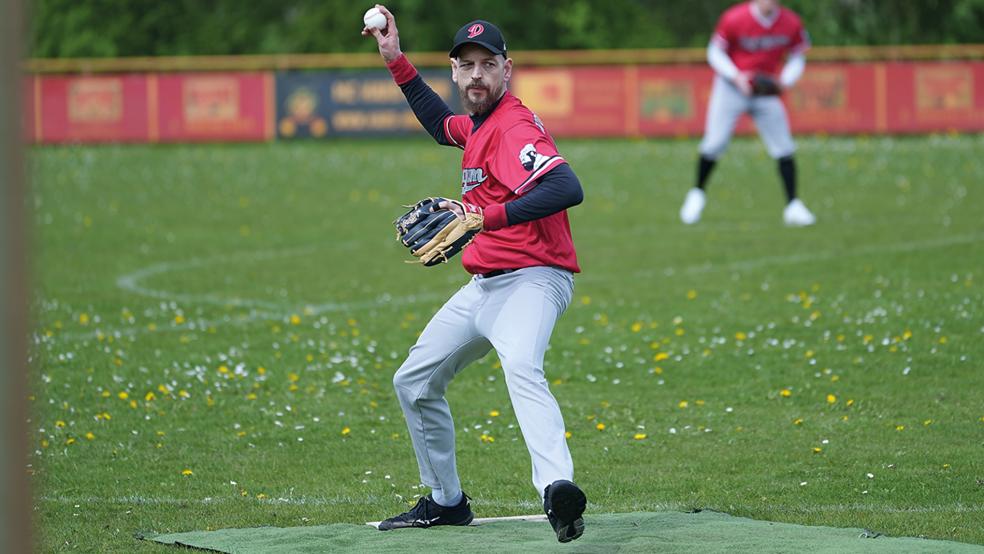 Dykereeves-Pitcher Ronny Woortmann durchlebte mit seinem Team ein Wechselbad der Gefühle. Auch ihm selbst gelang zwischenzeitlich richtig viel, dann aber wieder kaum etwas.  © Foto: Zuidema