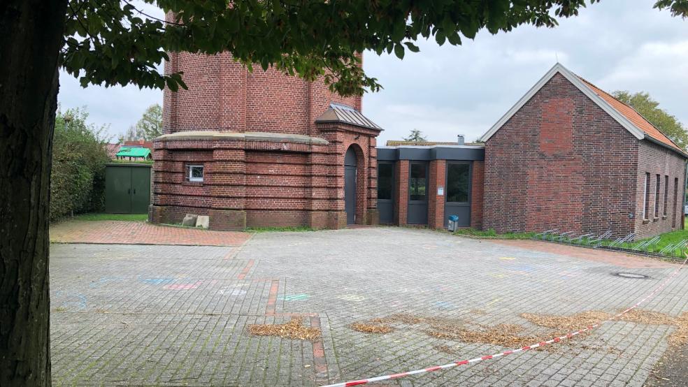 Der Platz vor dem Jugendzentrum soll bald aufgewertet werden. © Busemann/Archiv