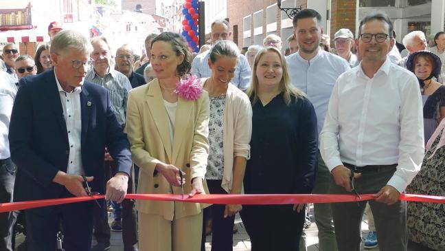 125.000 Steine für die neue Auricher Fuzo