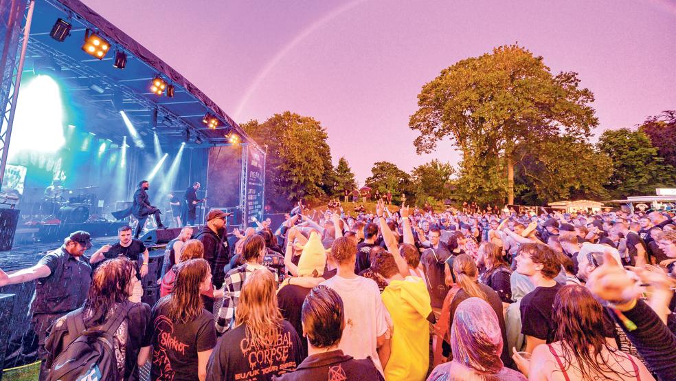 Das »Free for all«-Festival lockt regelmäßig viele Feierwütige in den Stapelmoorer Park.  © Foto: Bruins/Archiv