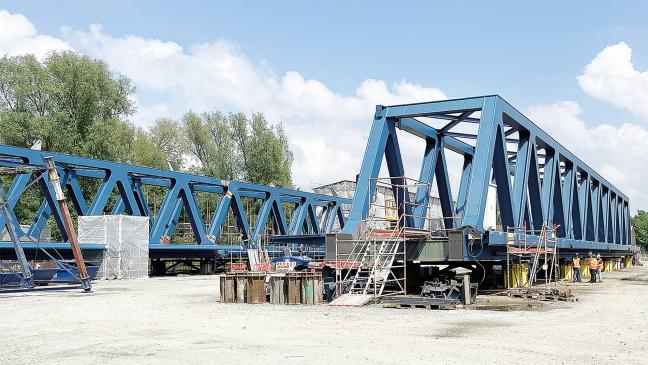 Vorland-Elemente für neue Friesenbrücke nahezu fertig