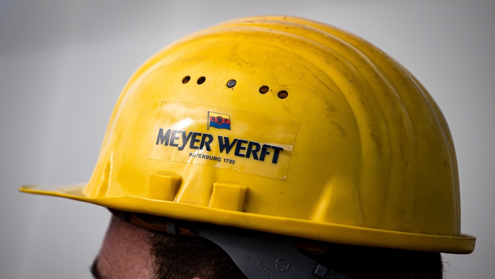 Der Betriebsrat der Meyer Werft hat am Mittwochmorgen einen Bericht der RZ bestätigt, wonach das Schiffbauunternehmen den Abbau von rund 440 Arbeitsplätzen plant. © Schuldt (dpa/Symbolfoto)