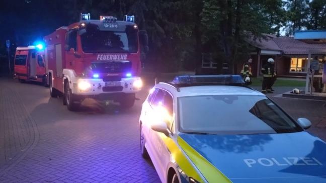 Brandgeruch: Feuerwehr rückt zu Grundschule aus