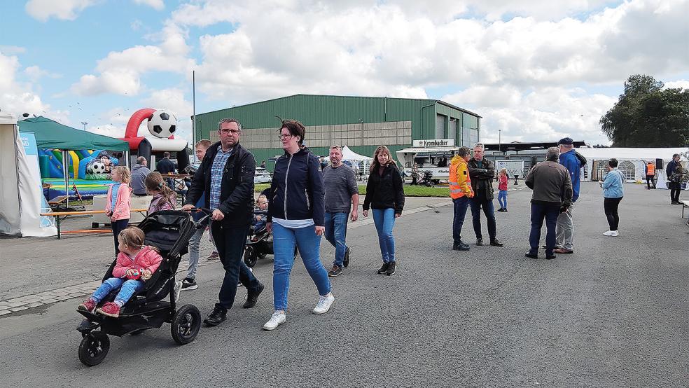 Auf dem Gelände der Mülldeponie in Breinermoor wurde jetzt zu einem Familienfest eingeladen. Anlass war das 50-jährige Bestehen der Deponie.  © Foto: Scherzer