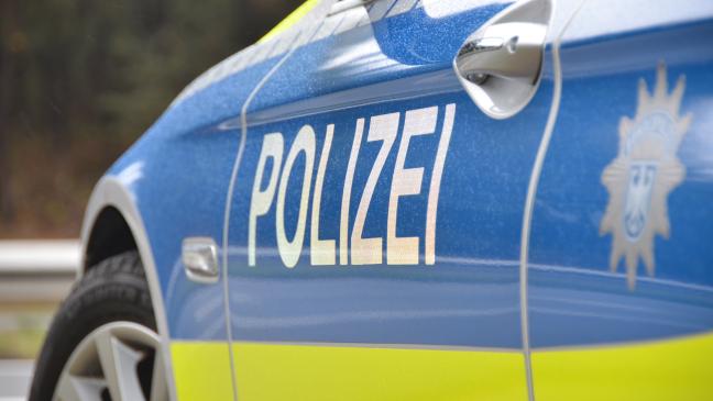 27-Jähriger fährt mit Pedelec auf Auto auf