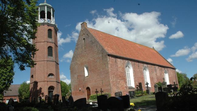 Langfinger bricht Opferkasten auf