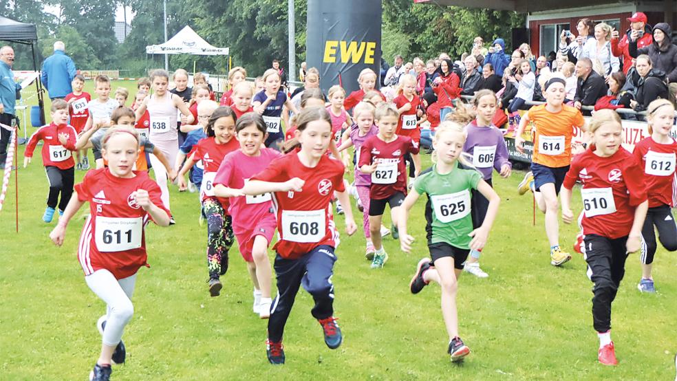 Mehr als 100 Kinder nahmen an den Schüler- und Bambiniläufen teil.  © Foto: Ammermann