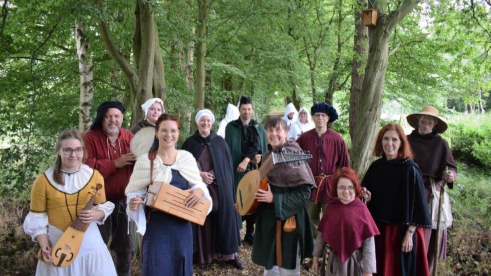 Die »Schnurrpfeyfferey« gastiert am Sonnabend im Steinhaus in Bunderhee und entführt mit ihrer Musik die Zuhörer in die Zeit der ostfriesischen Häuptlinge. © privat