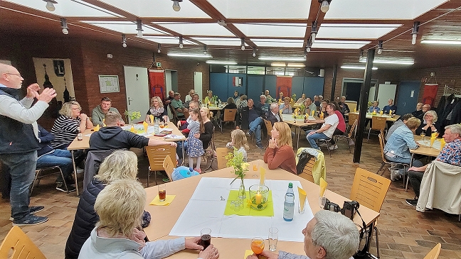 Grillbuffet läutet Sommerfest der Heimatbühne ein