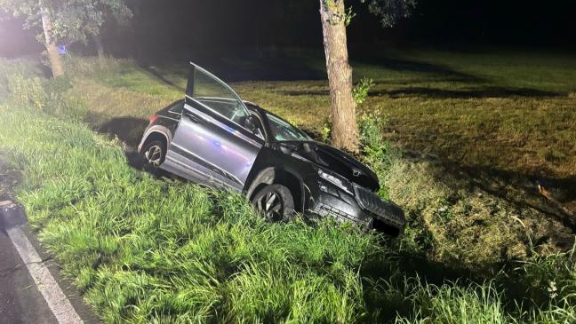 Fahrer kann sich sich aus Autowrack befreien