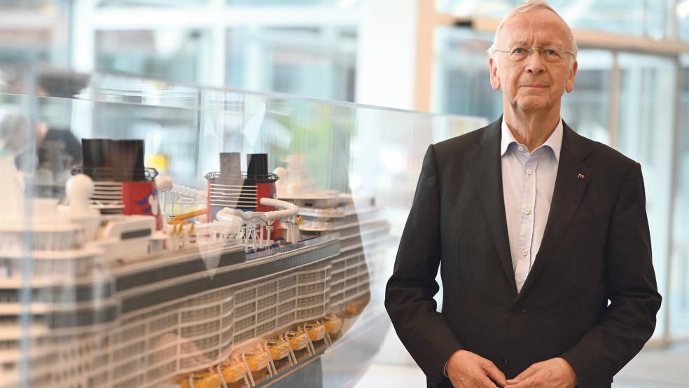 Seit seinem Einstieg in die Meyer Werft im Jahr 1973 führt Bernard Meyer (76) das Lebenswerk seines Vaters Joseph-Franz und weiterer Vorfahren fort.  © Foto: Penning (dpa)