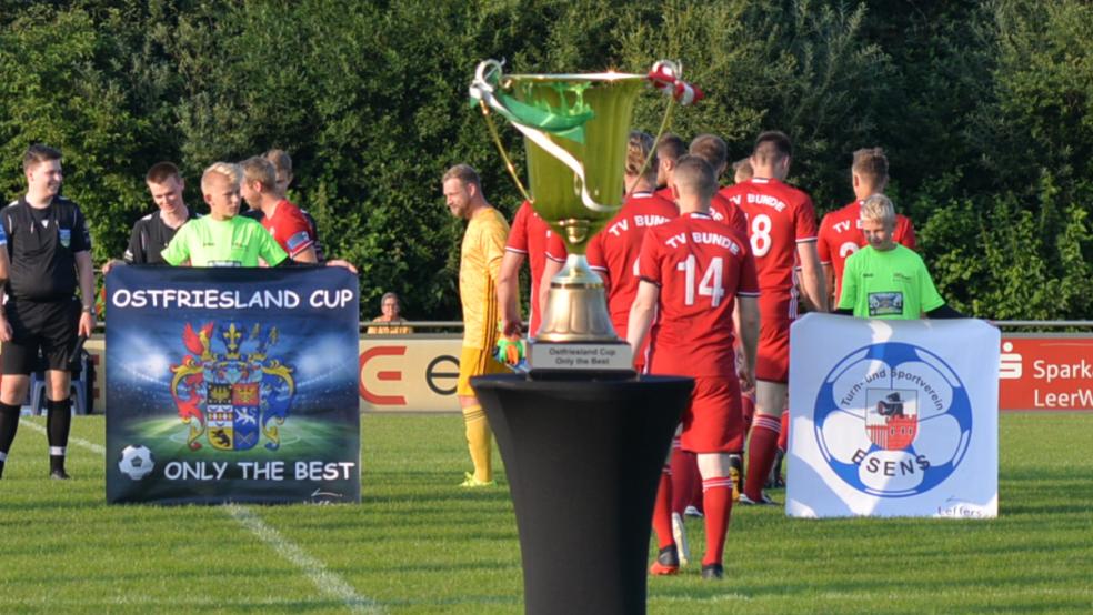 In Bunde hat der Ostfriesland-Cup die Fußball-Fans noch nicht von den Sitzen gerissen. © Born