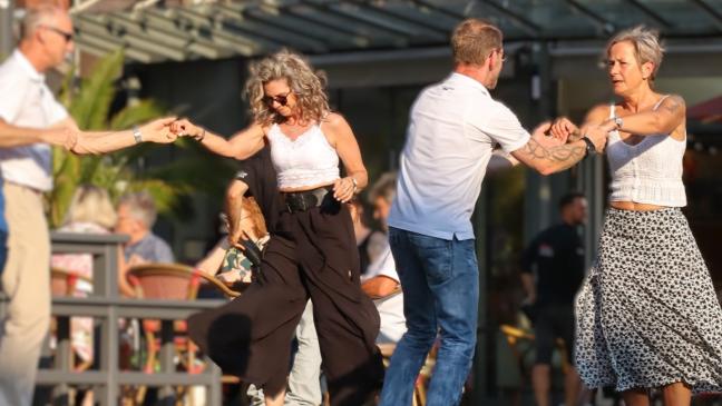 Heiße Tänze bei hochsommerlichem Wetter in Leer