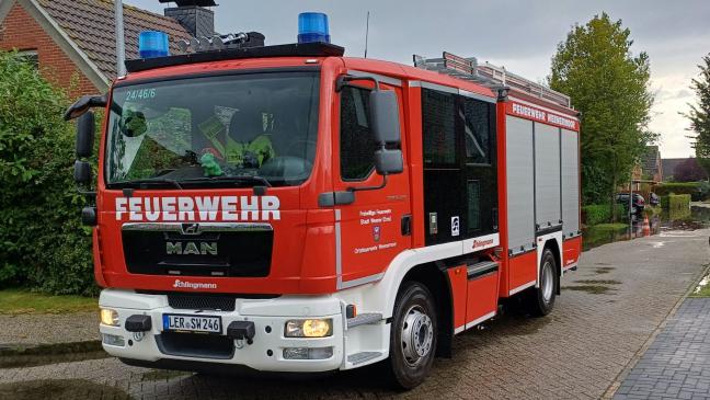 Starkregen setzt Straße in Möhlenwarf unter Wasser