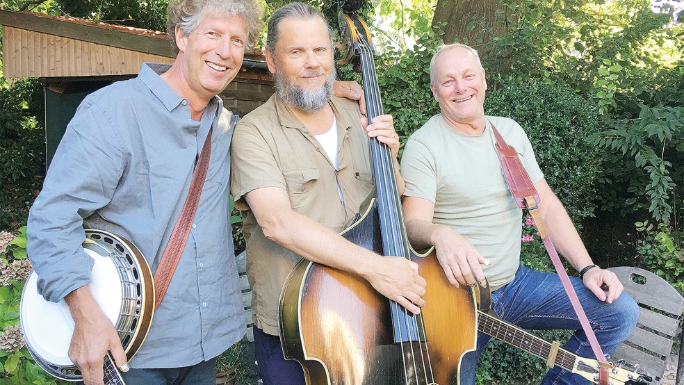 Ostfriesisch-schwedische Mischung. Sievert Ahrend, Jan-Olof Güllo und Per-Olof Sjöström laden zum musikalischen Gipfeltreffen in den Kulturspeicher in Leer ein.  © Foto: privat