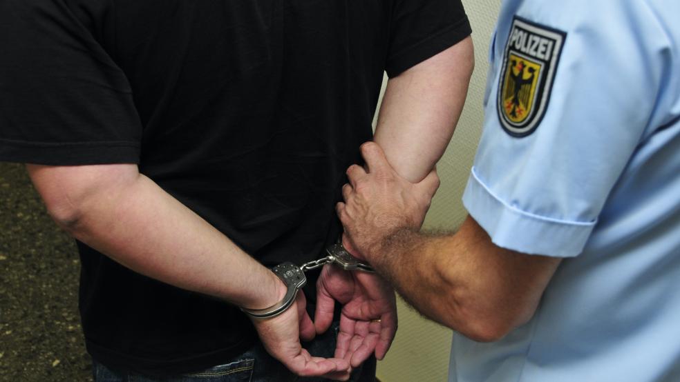 Die Polizei nahm den 41-Jährigen fest, nachdem er sich in seiner Wohnung verbarrikadiert hatte.  © Pixabay