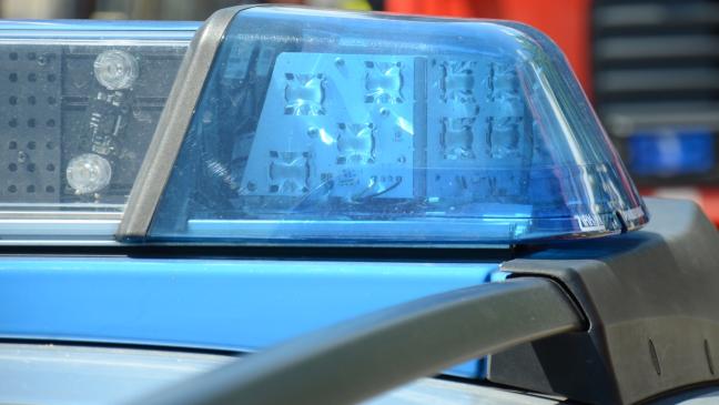 Betrunkener beleidigt Frau und zeigt sein Geschlechtsteil