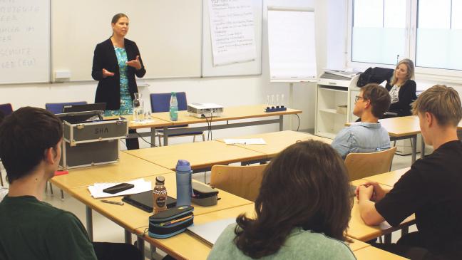 Schüler sprachen mit Ministerin über Politik
