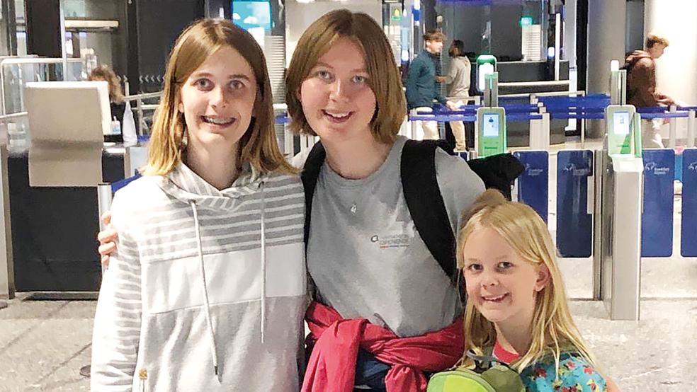 Abschied von den Schwestern Louise (links) und Maartje.  © Privat