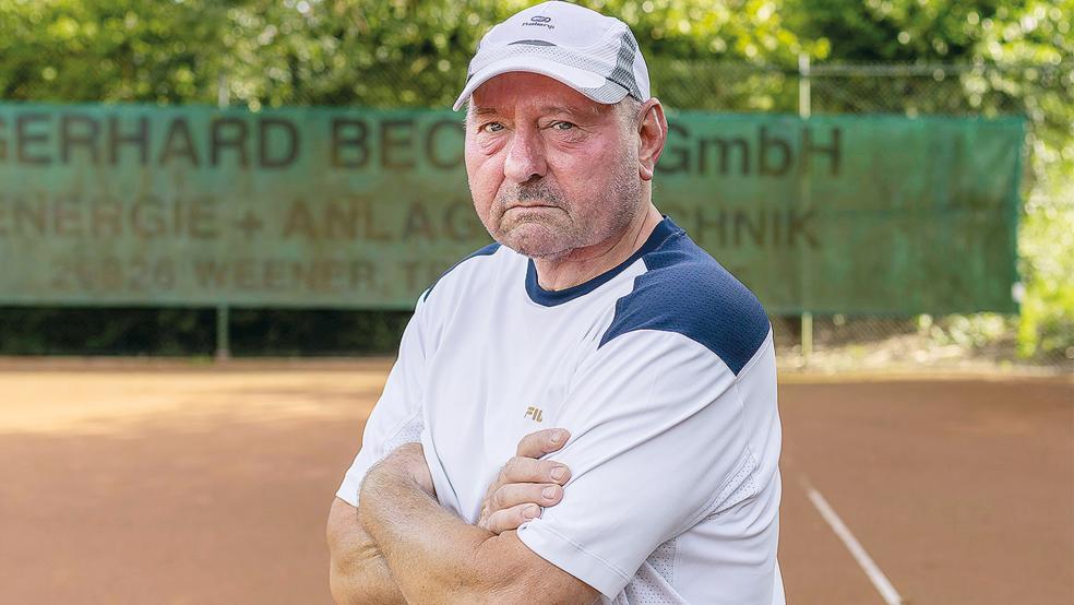 Michael Müser gewann sein Einzel ohne Satzverlust und siegte auch im Doppel mit Uwe Groen.  © Foto: Jungeblut