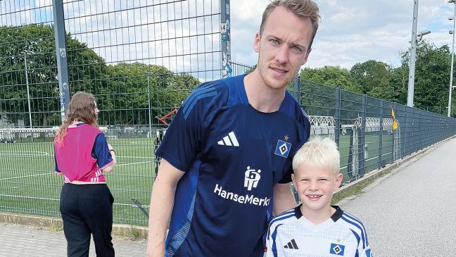 Junger Bunder trifft HSV-Idole
