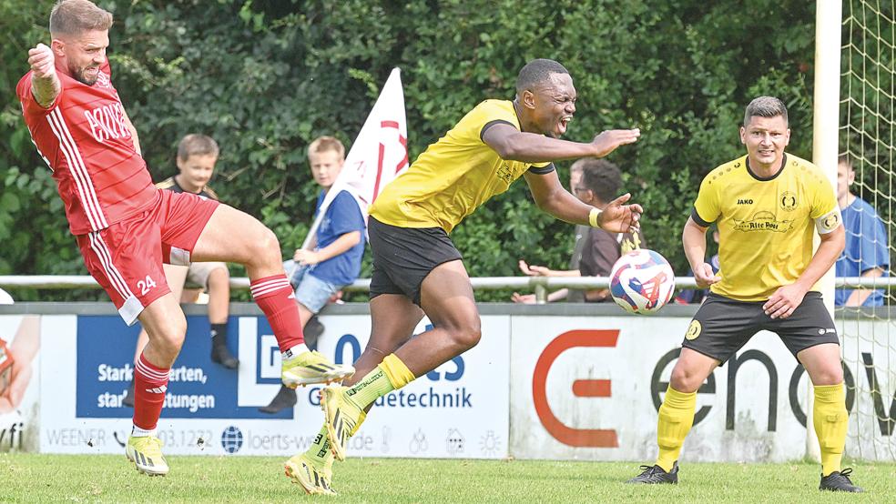 Für Markus Winkler und den TV Bunde sollte es gegen den TuS Middels nicht zum Torerfolg reichen.  © Foto: Bruins