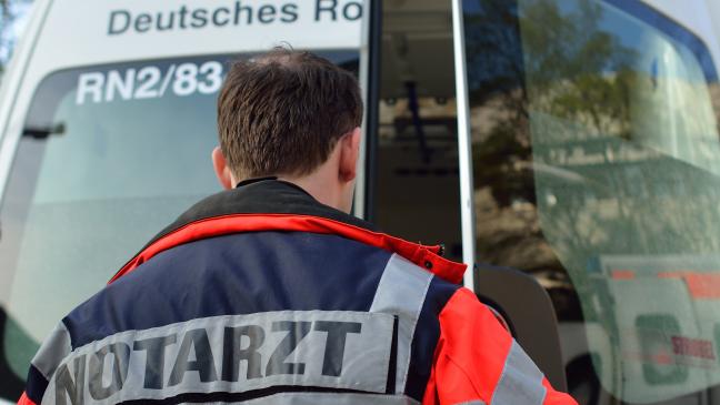 46-Jährige lebensgefährlich verletzt