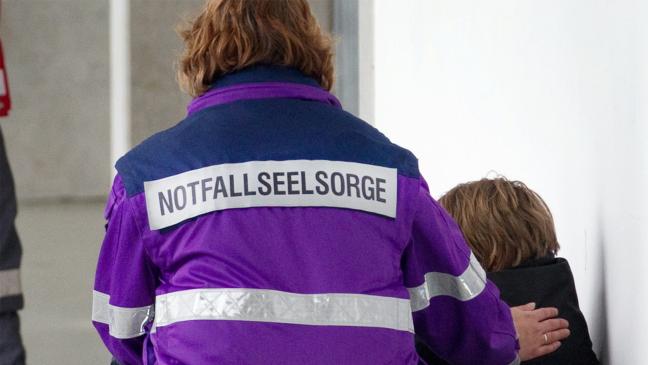 Zwei Kollegen teilen sich eine Woche den Bereitschaftsdienst