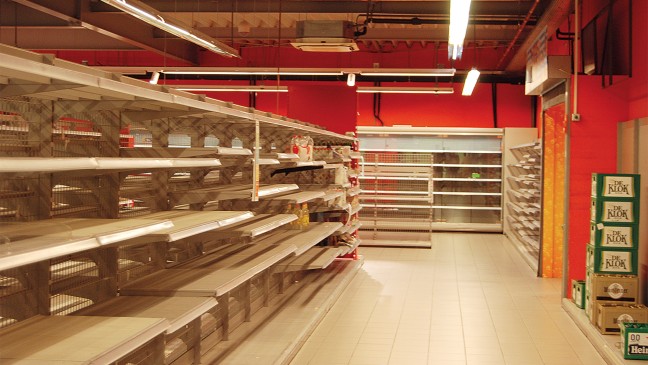 Stuut hat den Kaffee auf