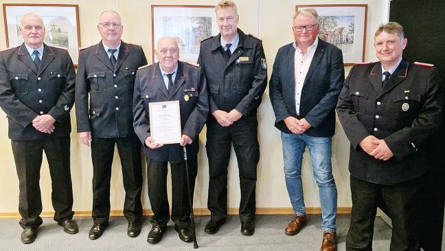 Würdigung für sechs Jahrzehnte im Dienst der Feuerwehr
