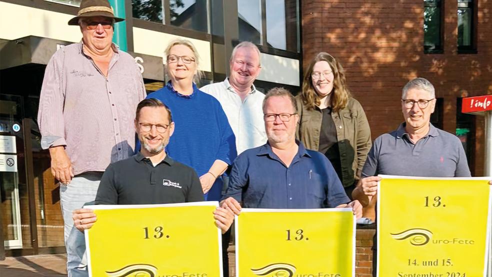 Das Organisationsteam der Euro-Fete (oben von links): Hans-Jürgen Müller, Birgit Lübbermann-Gabriel, Stefan Kröger und Lena Smidt. sowie unten von links Jan Börgener, Jochen Lübbermann und Jörg Siemering.  © Foto: privat