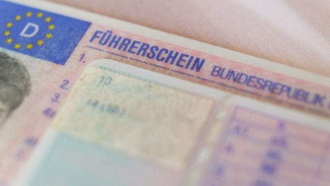 19-Jähriger zweimal ohne Führerschein erwischt