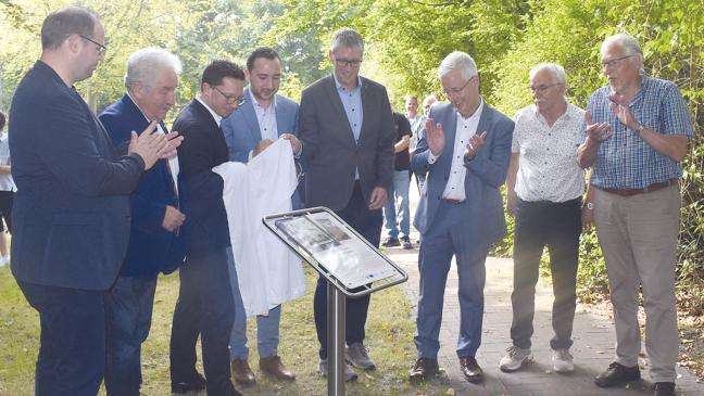 Minister eröffnet historischen Rundweg