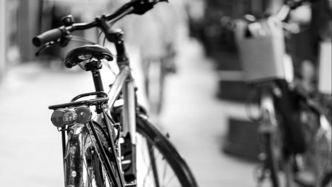 Radfahrer flüchtet nach Unfall im Tunnel