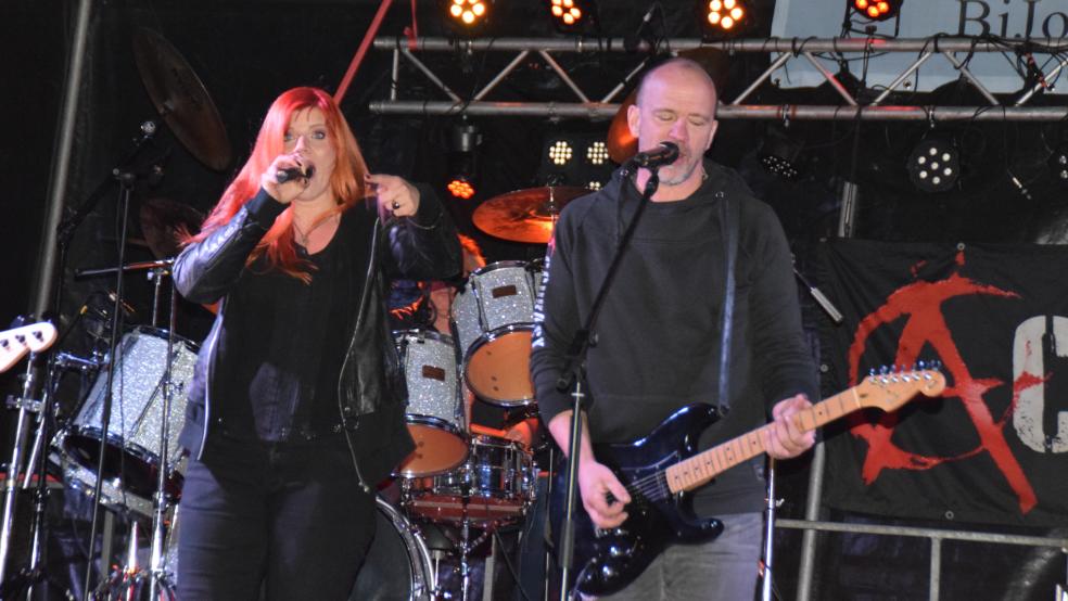 Die Band "Accuracy" wird morgen bei der Euro-Fete für Stimmung sorgen. © Himstedt