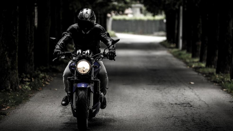 Mit waghalsigen Fahrmanövern hat ein Motorradfahrer versucht, die Polizei abzuschütteln. Hier ein Symbolfoto. © Pixabay