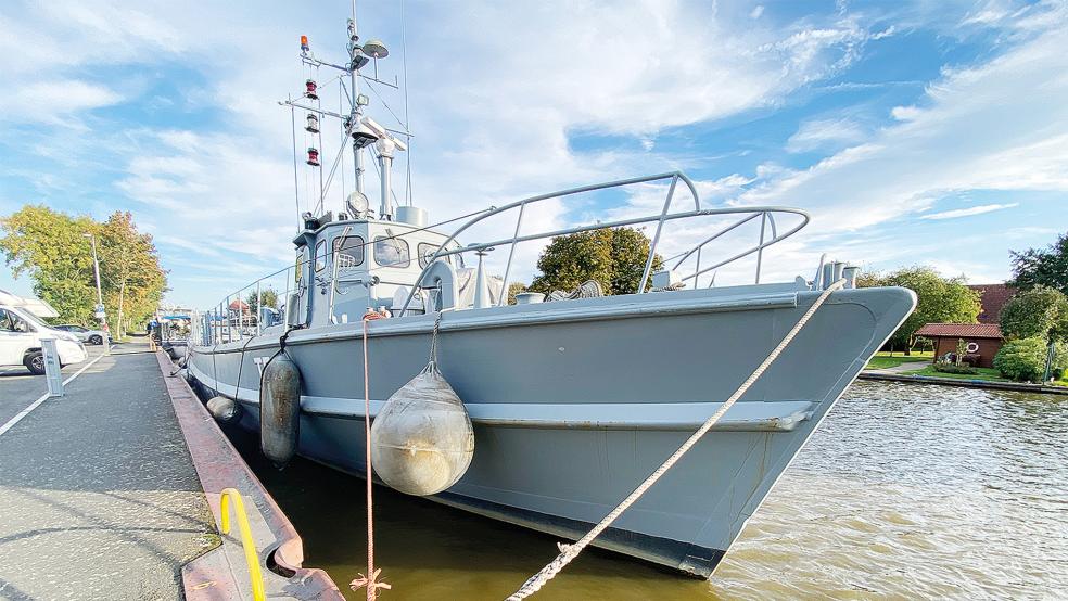 Die »Graue Flotte« hat auch in Weener Einzug gehalten: Seit Donnerstag liegt hier das Torpedofangboot »TF 5«.  © Foto: Hanken