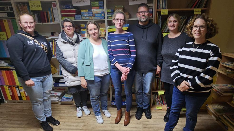 Der Vorstand des neuen Vereins (von links): Gina Behrends, Daniela Koenen, Anne Krüger, Maike Hartkamp, Kai-Uwe Meyer, Christina Graalmann und Imke Sap.  © Foto: privat